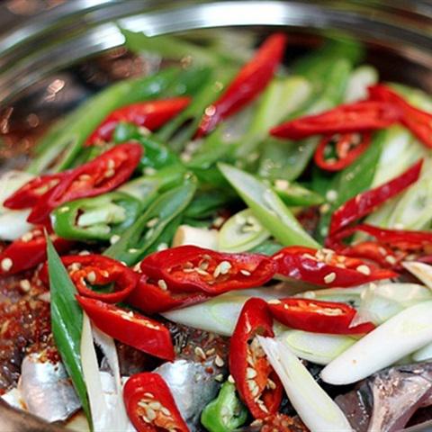 Cách làm cá kho củ cải kiểu Hàn