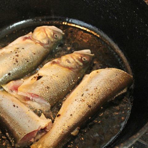 Cách làm cá kho húng quế