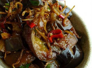 Cá khô nấu cà tím