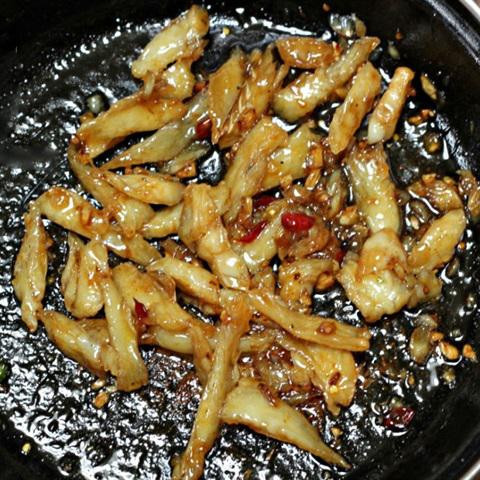 Cách làm cá khô ngào nước mắm