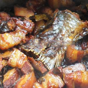 Cách làm cá kho thịt ba chỉ