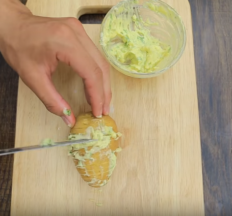 Cá kiếm dầm chanh, dưa chuột lạ miệng