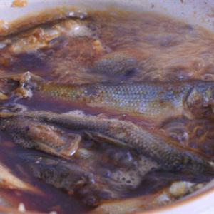 Cách làm cá linh kho tiêu