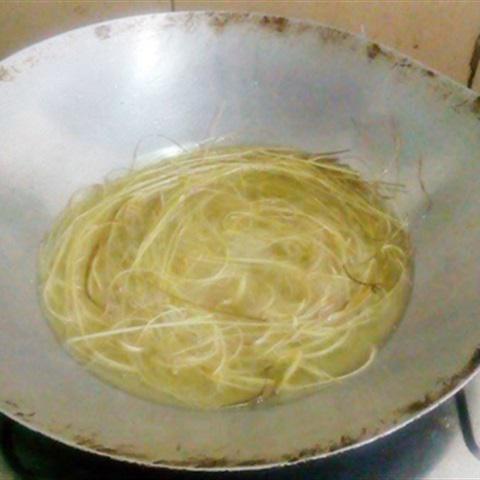 Cách làm cá lóc chiên sả ớt