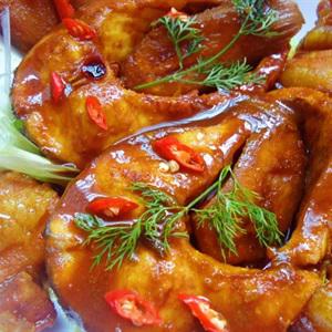 Cách làm cá lóc kho chuối xanh