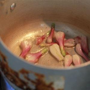 Cách làm cá ngừ kho khóm