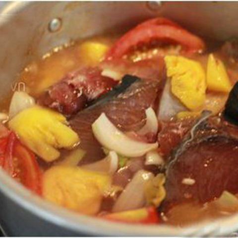 Cách làm cá ngừ kho khóm