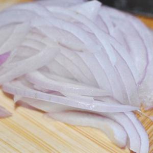 Cách làm cá ngừ om nước cốt dừa