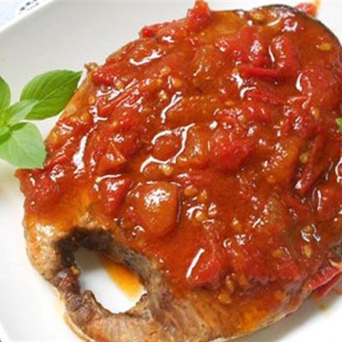 Cách làm cá ngừ sốt cà chua