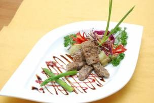 Cá ngừ sốt tiêu xanh