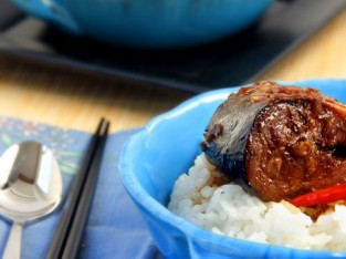 Cá nục kho bắt cơm