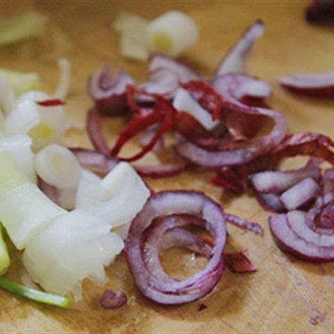 Cách làm cá nục kho chuối xanh