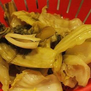 Cách làm cá nục kho dưa cải chua