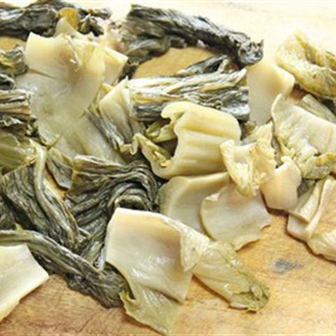 Cách làm cá nục kho dưa cải