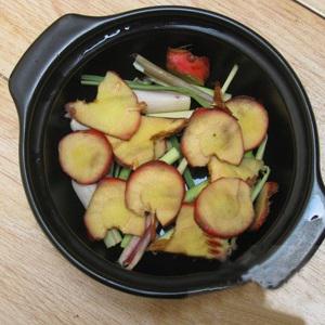 Cách làm cá nục kho mơ muối