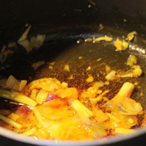 Cách làm cá nục kho nghệ