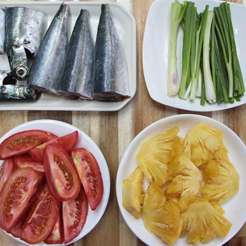 Cách làm cá nục kho trái thơm