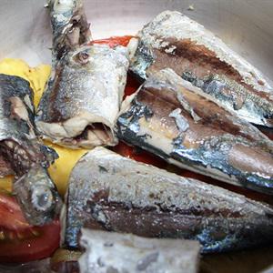 Cách làm cá nục kho trái thơm