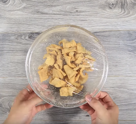 Cá nục kho tương gừng đậm đà, hấp dẫn cho bữa tối sum vầy