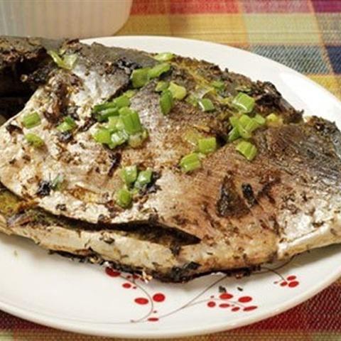 Cách làm cá nướng riềng sả