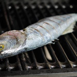 Cách làm cá nướng sốt nước tương chanh ớt