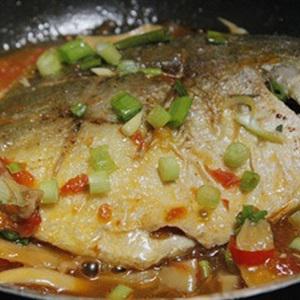 Cách làm cá om nấm và cà chua