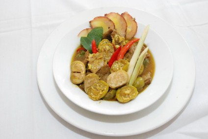 Cà pháo nấu cà-ri