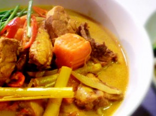 Cà ri gà cho cuối tuần