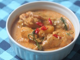 Cà-ri gà kiểu Thái