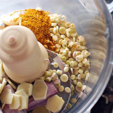 Cách làm cà ri gà nấu thơm