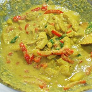 Cách làm cà ri gà nấu thơm