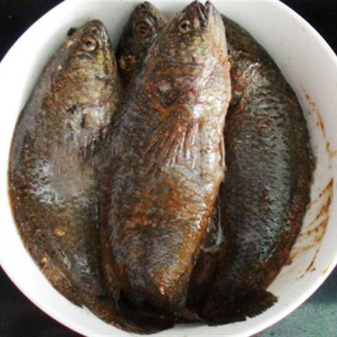 Cách làm cá rô đồng kho khế