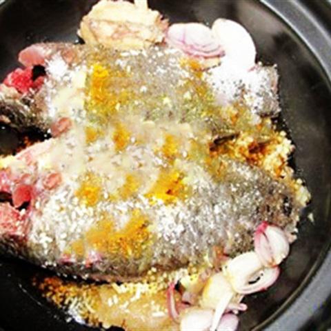 Cá rô đồng kho tộ