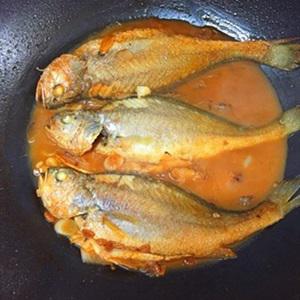 Cách làm cá sốt tương