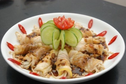 Cá tầm cuộn nấm