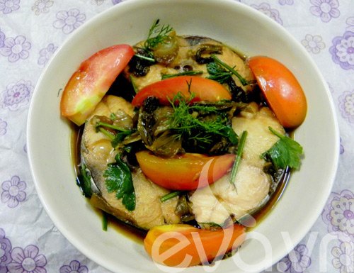 Cá thu kho cải chua