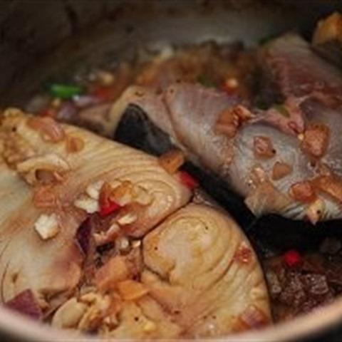 Cách làm cá thu kho cay