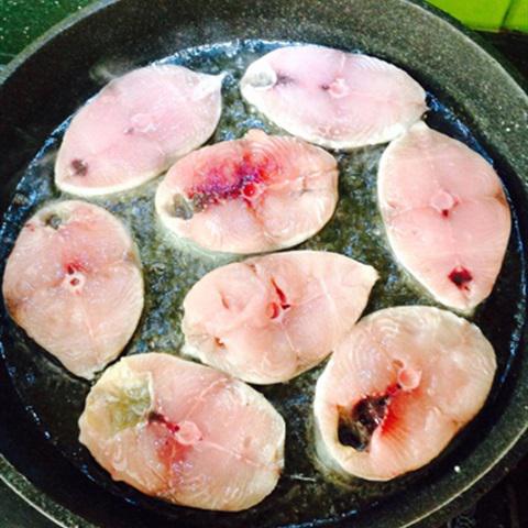 Cách làm cá thu rim gừng ớt