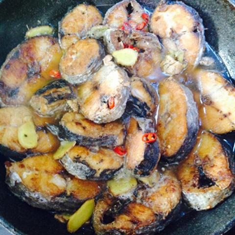 Cách làm cá thu rim gừng ớt