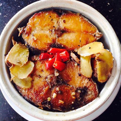 Cách làm cá thu rim gừng ớt