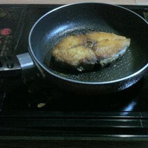 Cách làm cá thu sốt bơ chanh dây