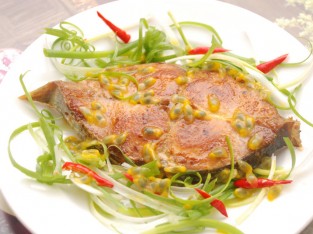 Cá thu sốt chanh dây