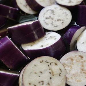 Cách làm cà tím nhồi thịt băm chiên