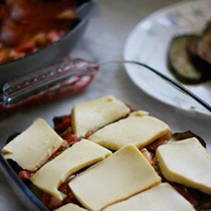 Cách làm cà tím nướng phô mai thịt xông khói