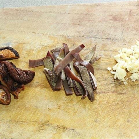 Cách làm cà tím om ngũ vị hương