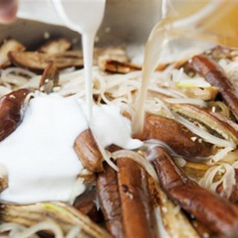 Cách làm cà tím xào hành tây