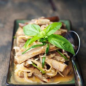 Cách làm cà tím xào hành tây