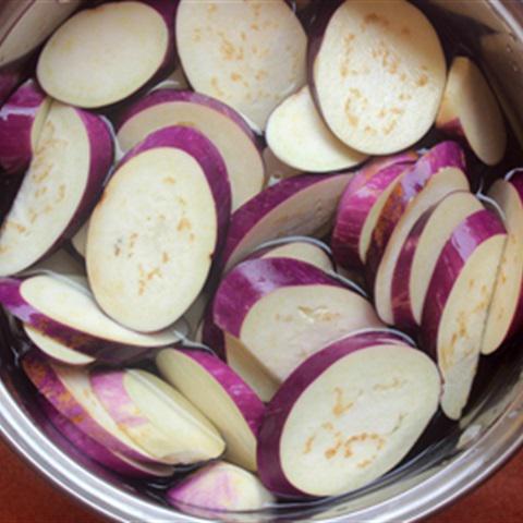 Cách làm cà tím xào lá lốt