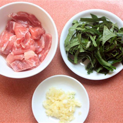 Cách làm cà tím xào lá lốt