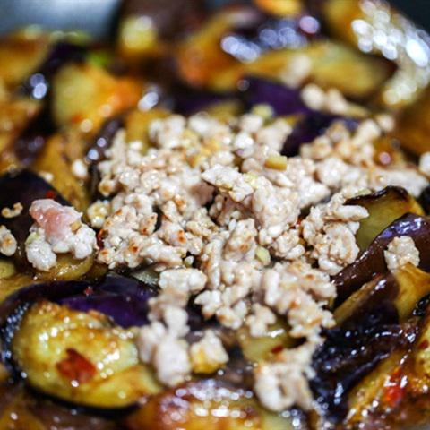 Cách làm cà tím xào thịt